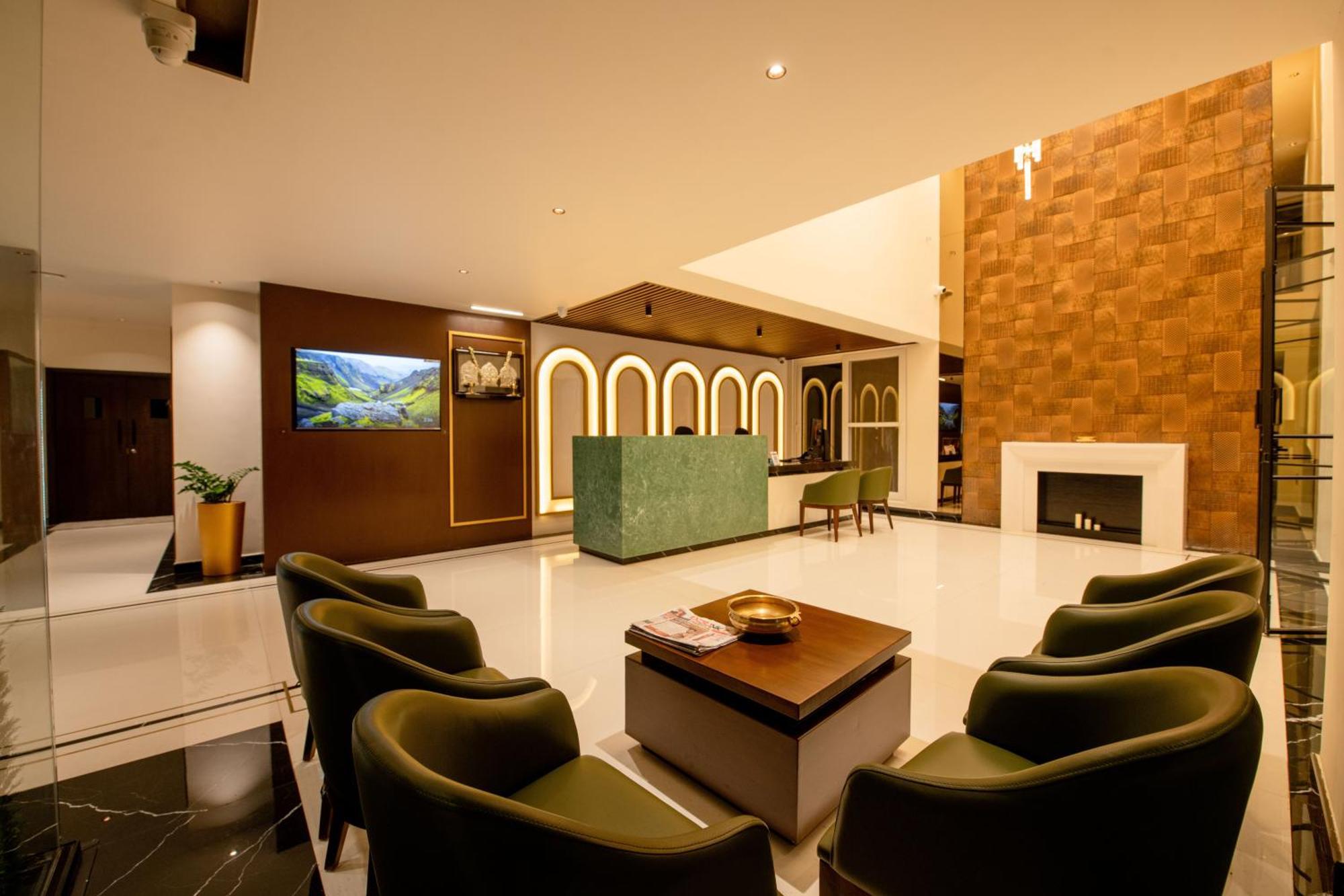 Hotel Mysore Radiance Exterior photo